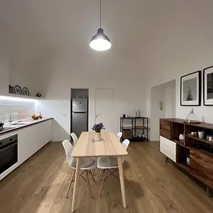  Apartment La Finestra Su Chiaia Italy